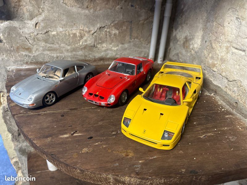 Voiture collection 1/18 burago Ferrari et Porsche (image 5)