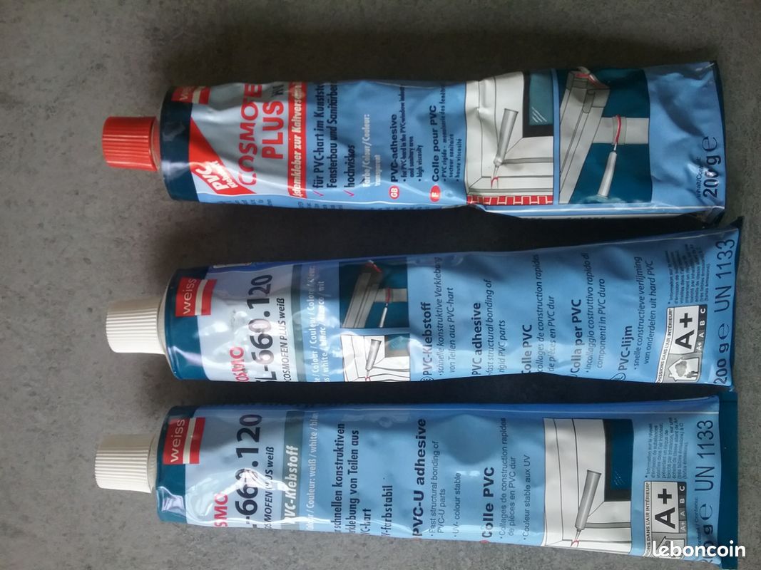 A saisir 3 tubes de colle PVC neufs (image 1)