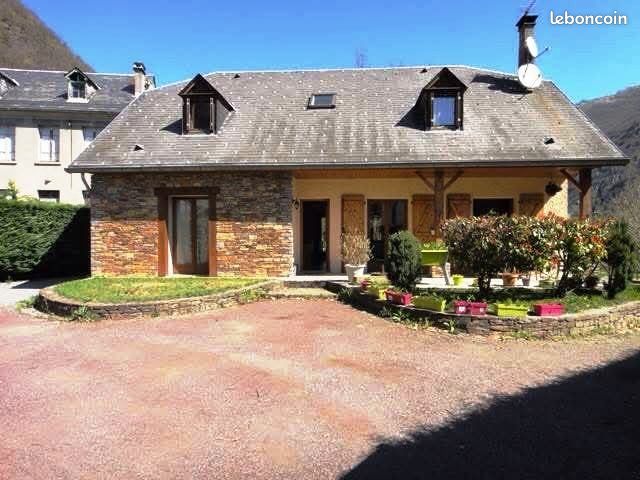 Maison 8 pièces 162 m² · à Moustajon · 162 m² · 391 000 €
