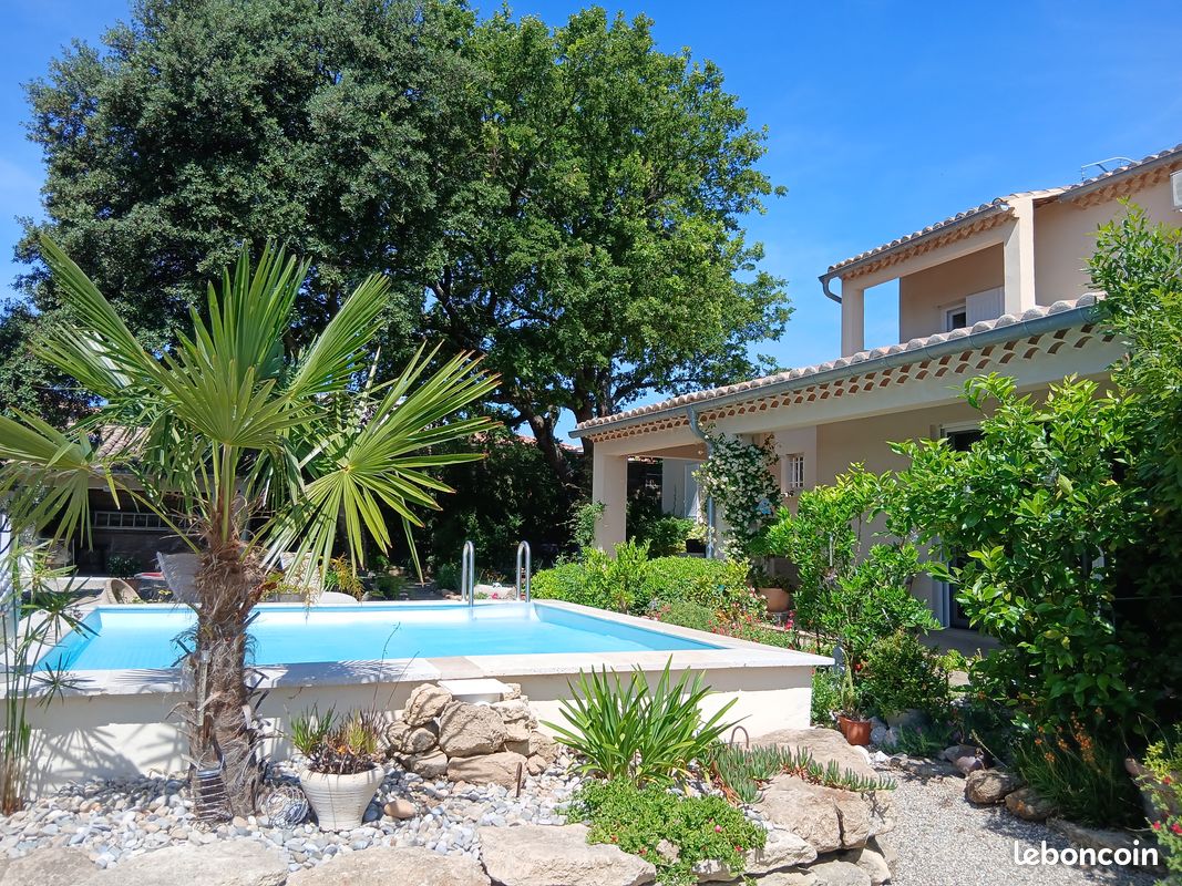 Maison 5 pièces 136 m² · à Bédarrides · 136 m² · 497 000 €