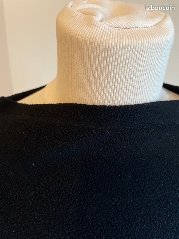 Sweat polaire fine noir taille 3 (image 2)