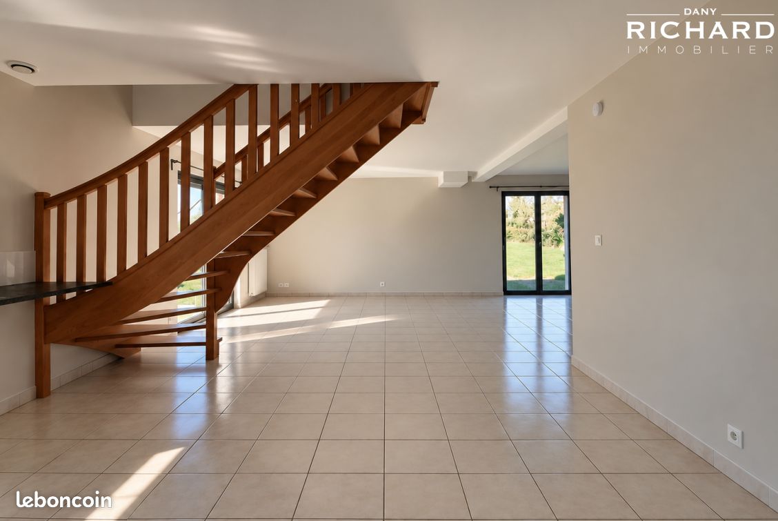 Maison 6 pièces 110 m² · à Parthenay-de-Bretagne · 110 m² · 915 €/mois
