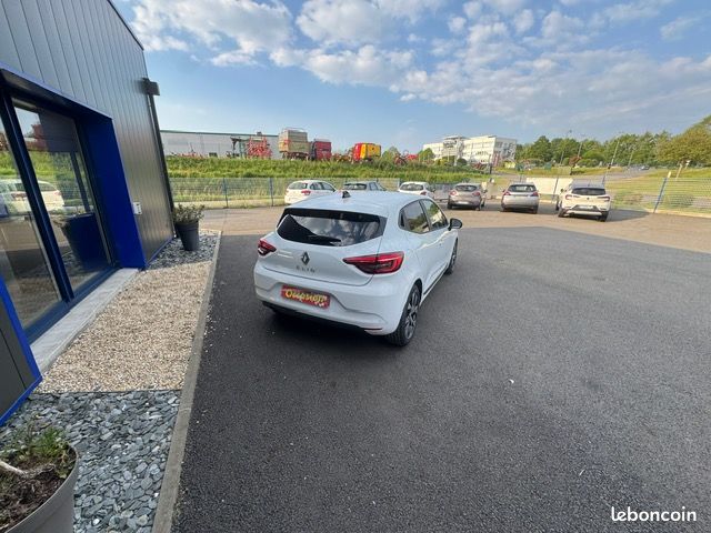 RENAULT Clio 5 Blue dCi 100 Evolution (image 5)