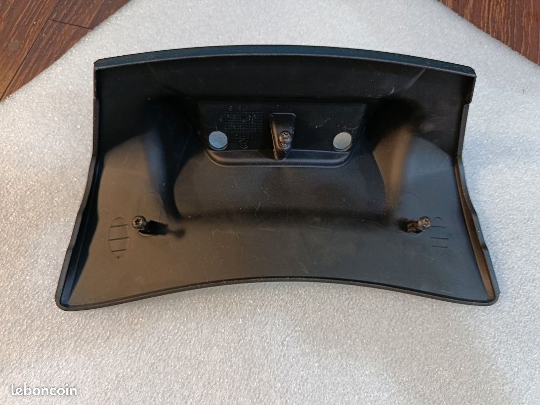 Fermeture support dosseret MP3 125/250/300/400/500 Piaggio (image 2)