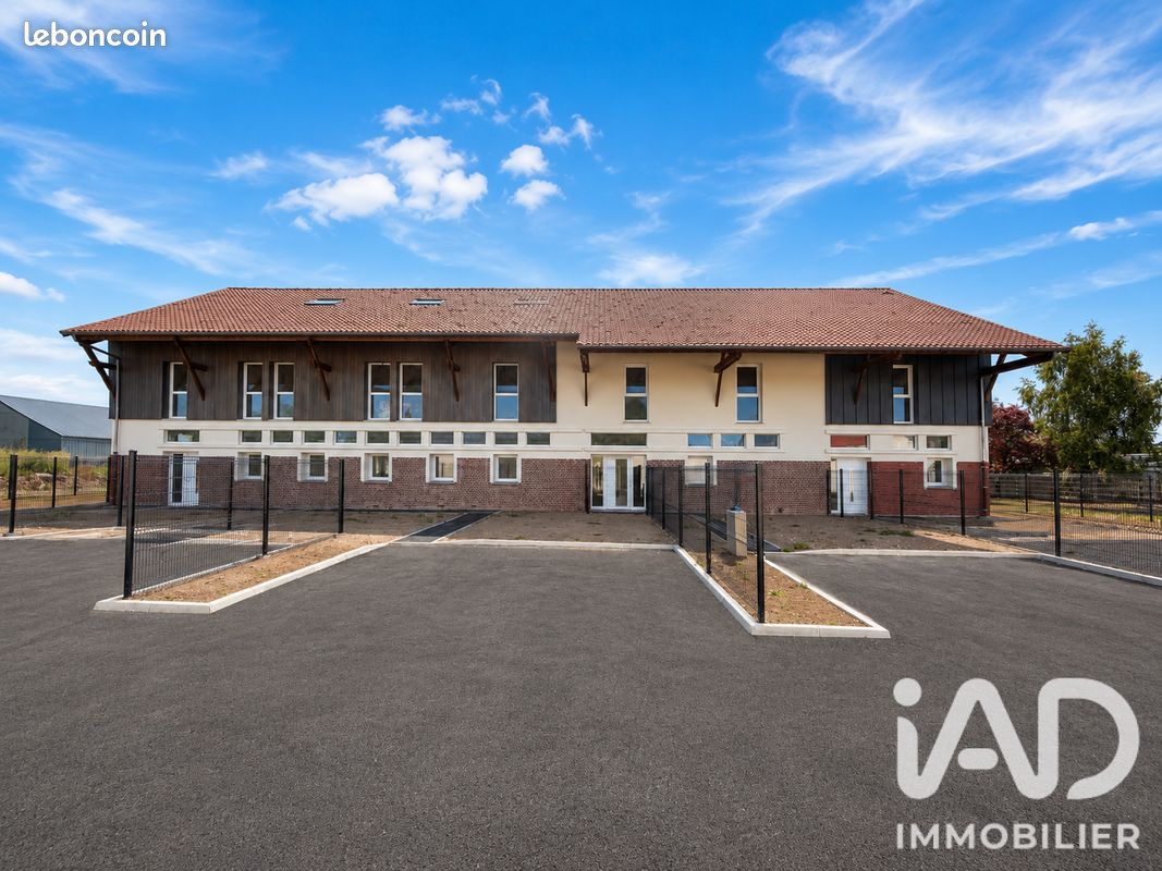 Maison 5 pièces 194 m² · à Oresmaux · 194 m² · 177 900 €
