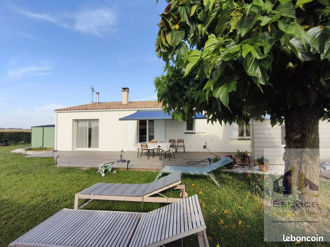 Maison 6 pièces 152 m² · à Thairé · 152 m² · 381 000 €