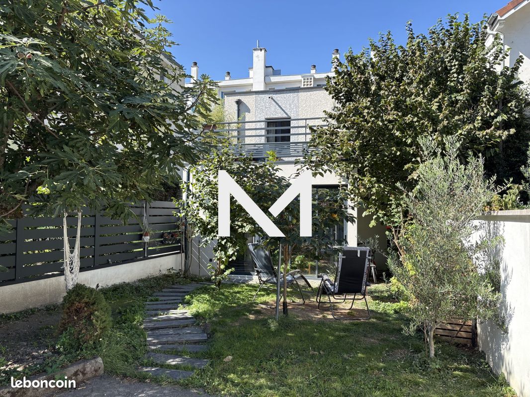 Maison 5 pièces 106 m² · à Grenoble · 106 m² · 580 000 €