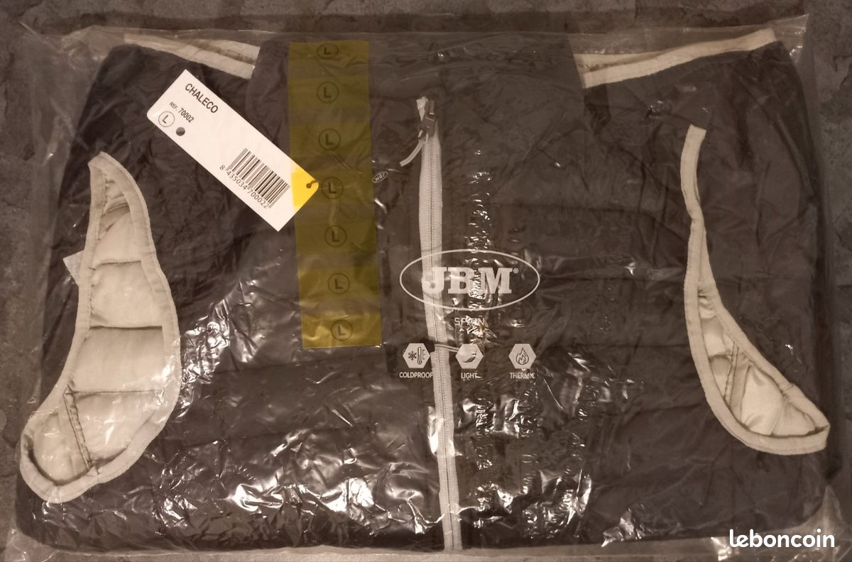 Robe originale Skunkfunk (Gebraucht) in Aigle für CHF 16 – mit
