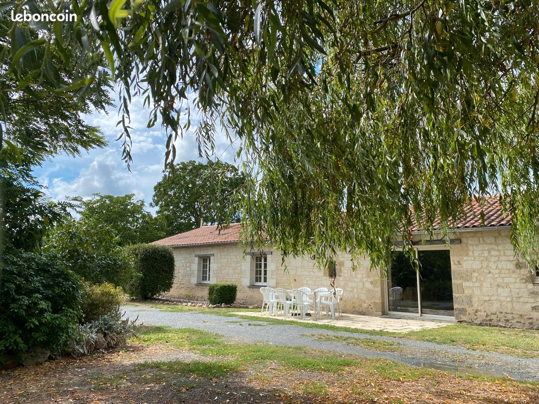 Maison 4 pièces 122 m² · à Doué-en-Anjou · 122 m² · 930 €/mois