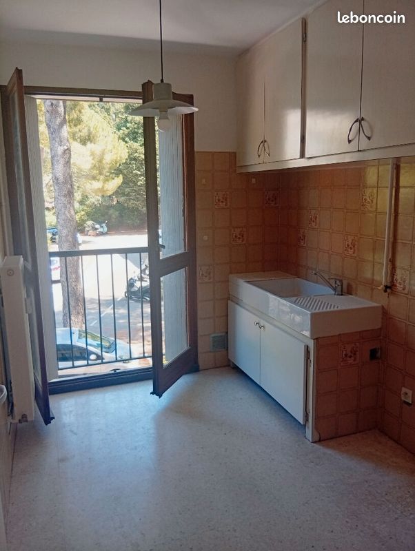 Appartement 1 pièce 33 m² · à Toulon · 33 m² · 600 €