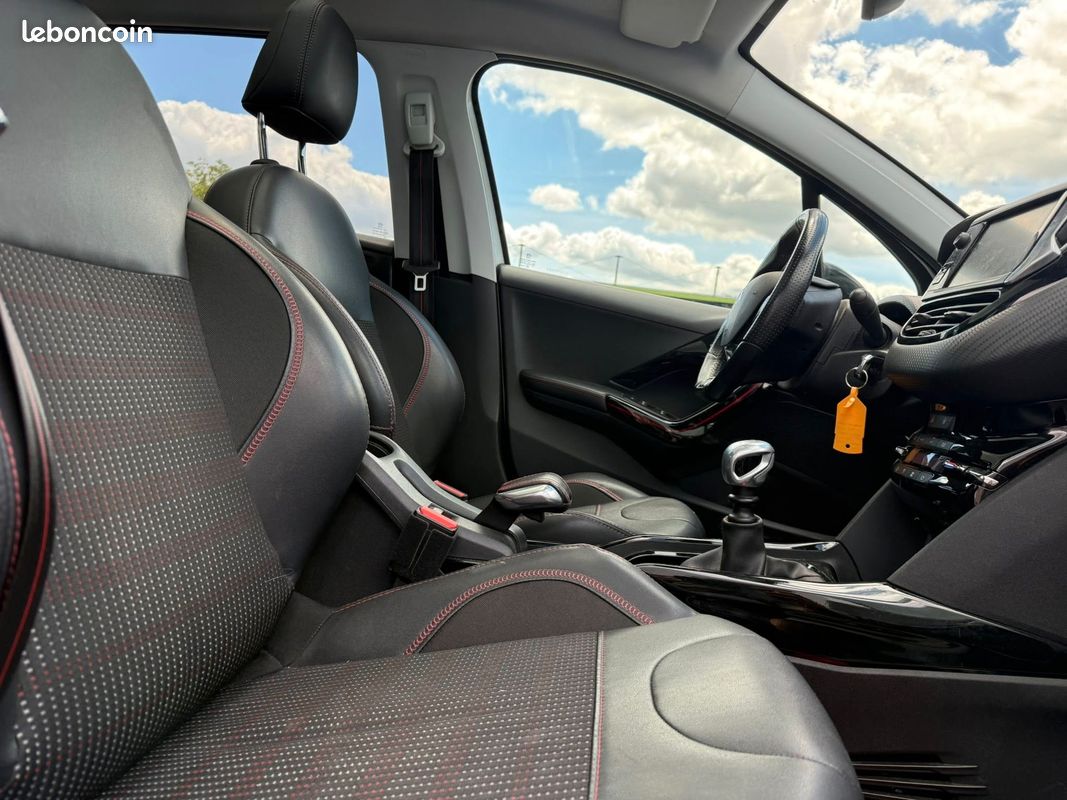Peugeot 2008 1.6 hdi 120 cv GT line - 2017-19152 km (image 2)