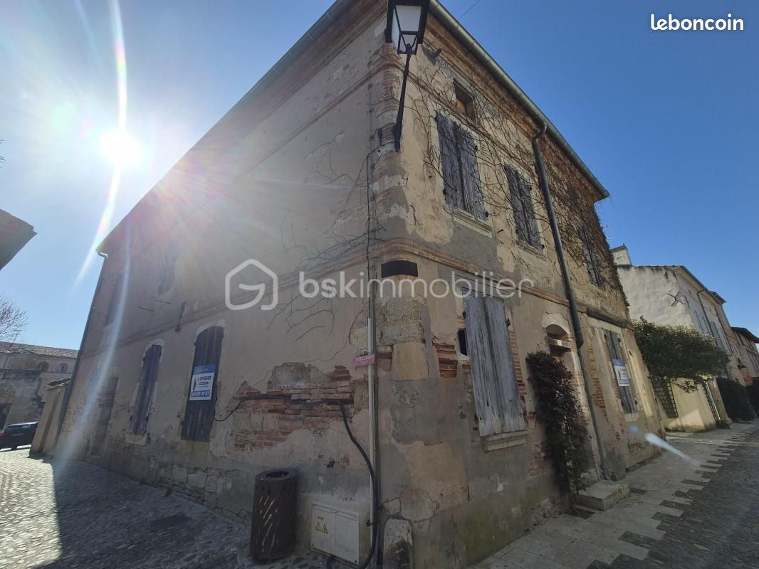 Maison 1 pièce 150 m² · à Auvillar · 150 m² · 86 000 €