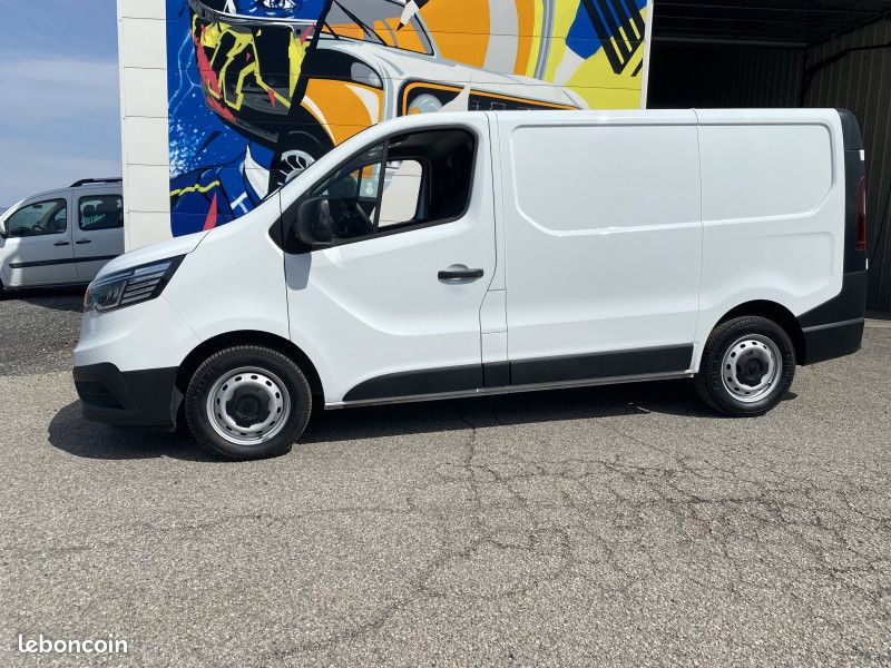 Renault TRAFIC III FG L1H1 2T8 2.0 BLUE DCI 130CH CONFORT (image 2)