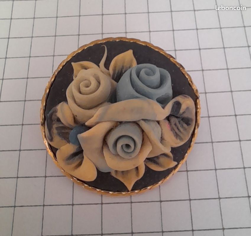 Lot De 4 Broches Anciennes + 1 BO - Pour Récupération, Réparation, Détournement - Occasion