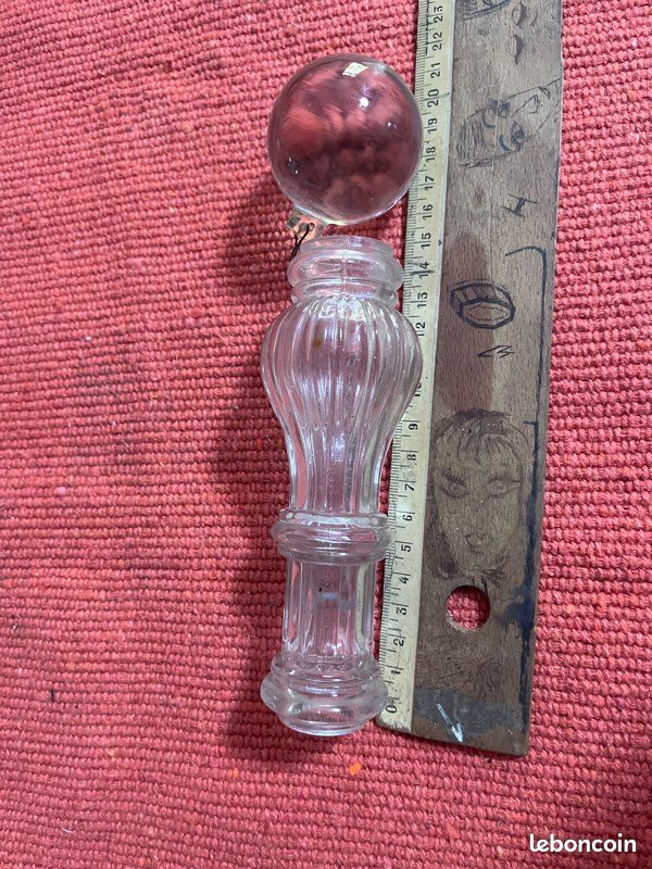 Lot PAMPILLES et FÛT de Lustre Ancien – Verre / cristal Moulé Vintage (image 3)