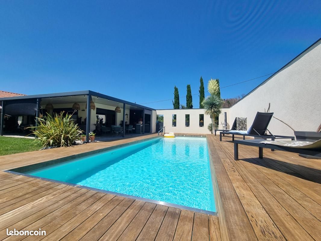 Maison 6 pièces 220 m² · à Le Fauga · 220 m² · 940 000 €