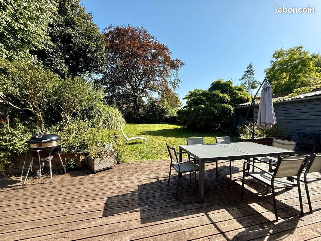 Maison 9 pièces 180 m² · à Bousbecque · 180 m² · 399 000 €