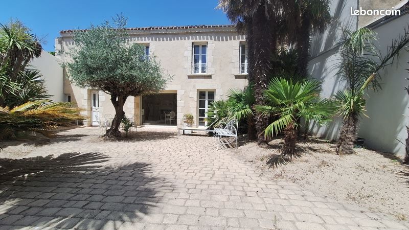 Maison 3 pièces 95 m² · aux Sables-d'Olonne · 95 m² · 442 260 €