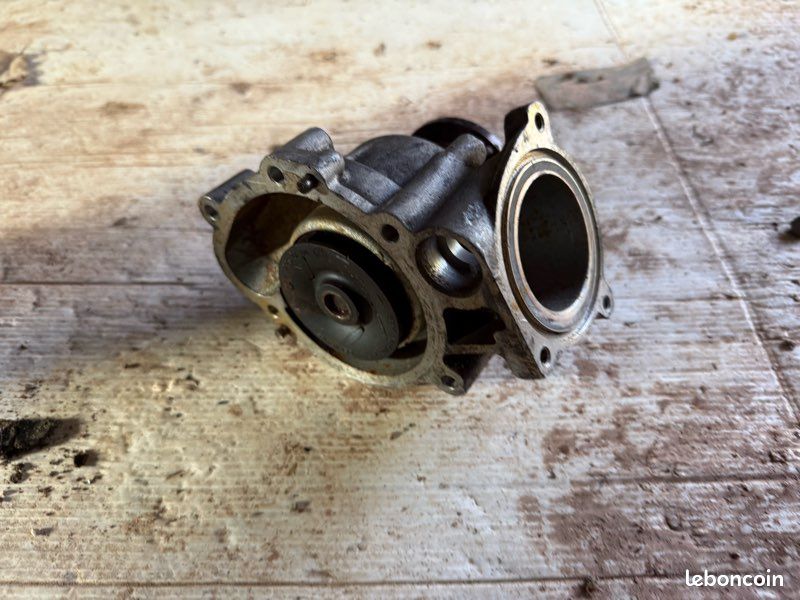 Pompe à eau BMW M3 (image 3)