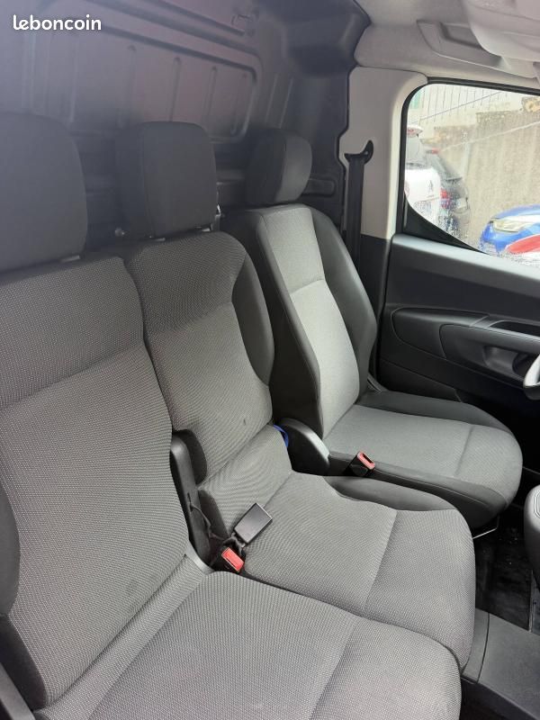 Citroën Berlingo II BLUEHDI 100CV 3 PLACE CAMERA / TVA RECUPERABLE (image 10)