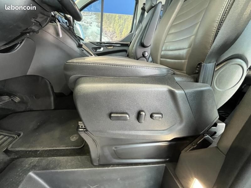 Ford Tourneo Custom 320 L1H1 2.0 EcoBlue 130ch Active BVA (image 9)