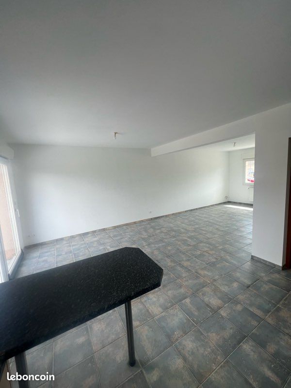 Maison 6 pièces 96 m² · à Guînes · 96 m² · 850 €/mois