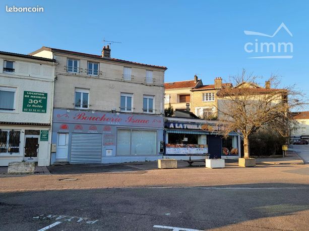 Immeuble 1044 m² Saint-Dizier