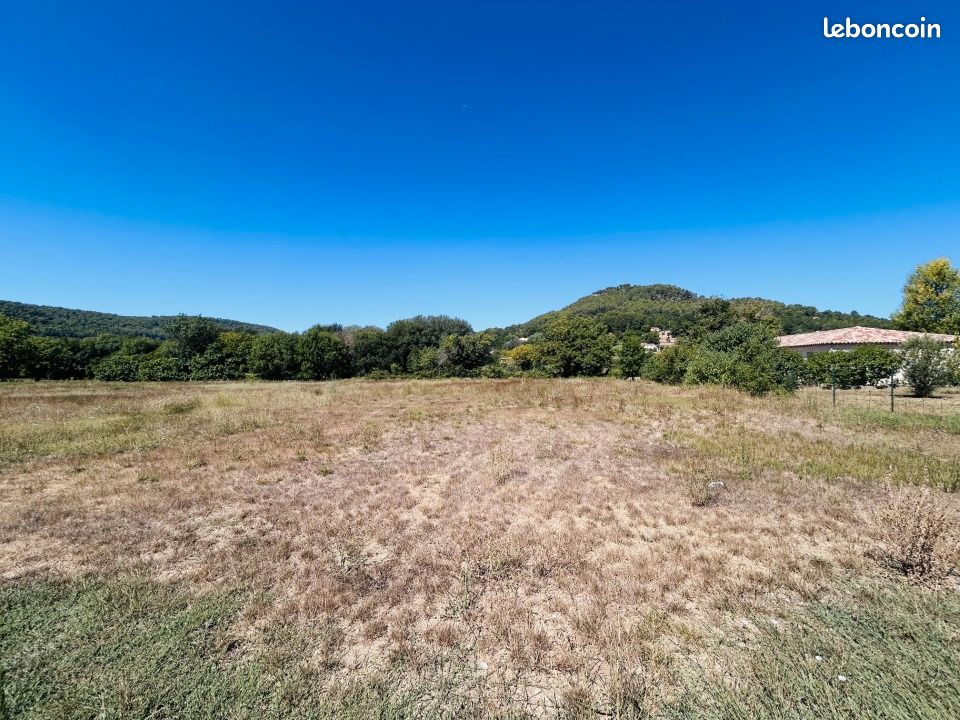 Terrain 1 560 m² Salernes · 120 000 €