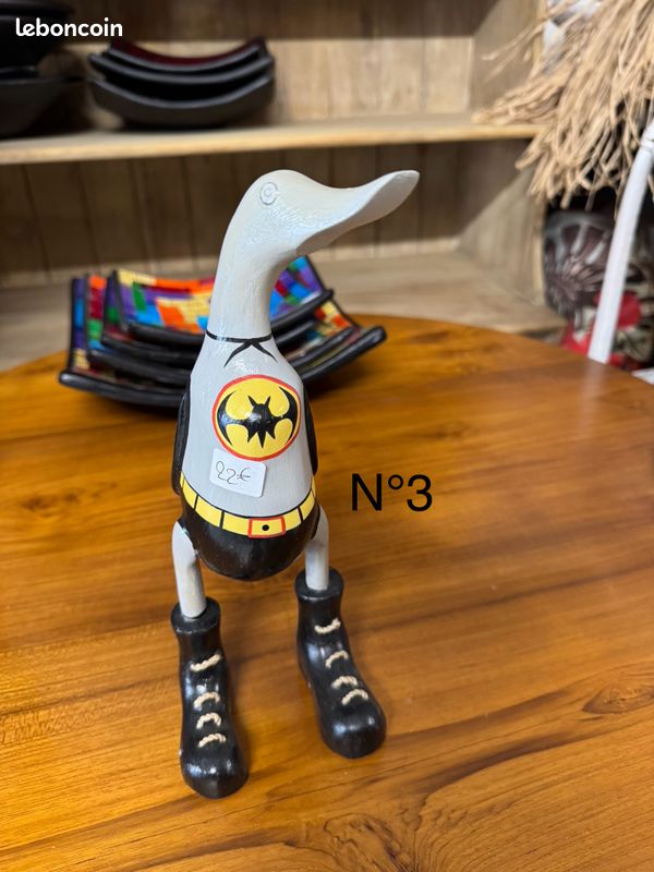 Canard En Bois Superman 35 Cm - Coco Papaya - Artisanat équitable - Déco Enfant Ou Adulte