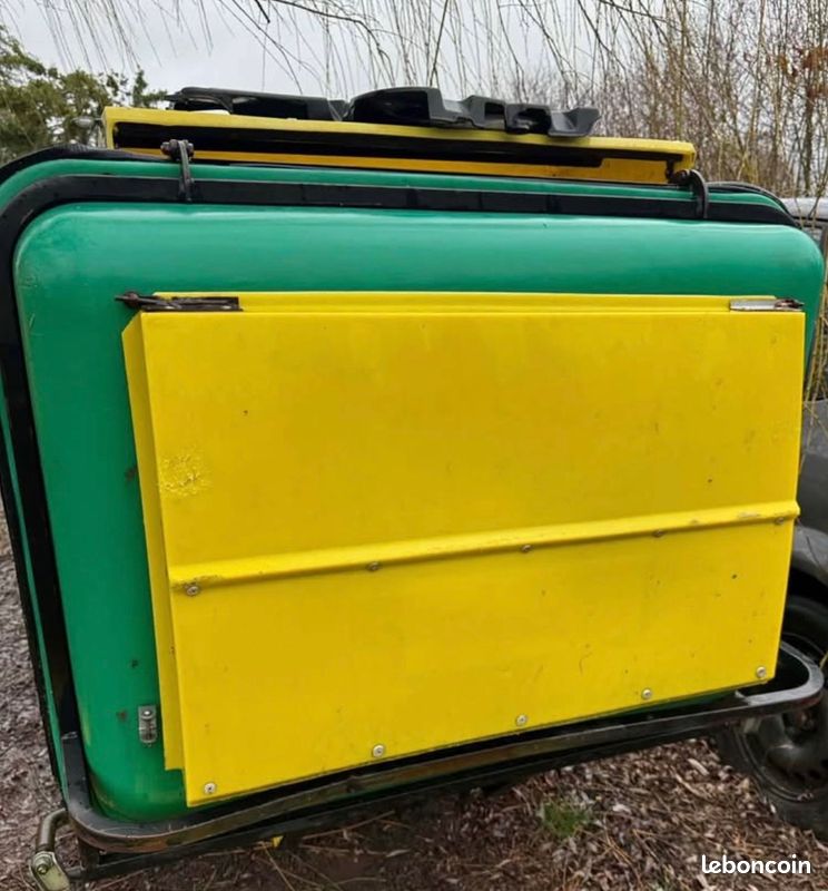 Bac pour John deere (image 1)