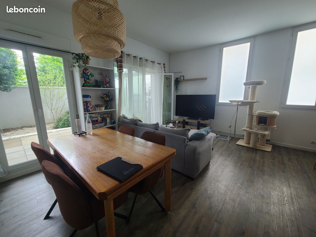Appartement 3 pièces 79 m² · à Angers · 79 m² · 940 €