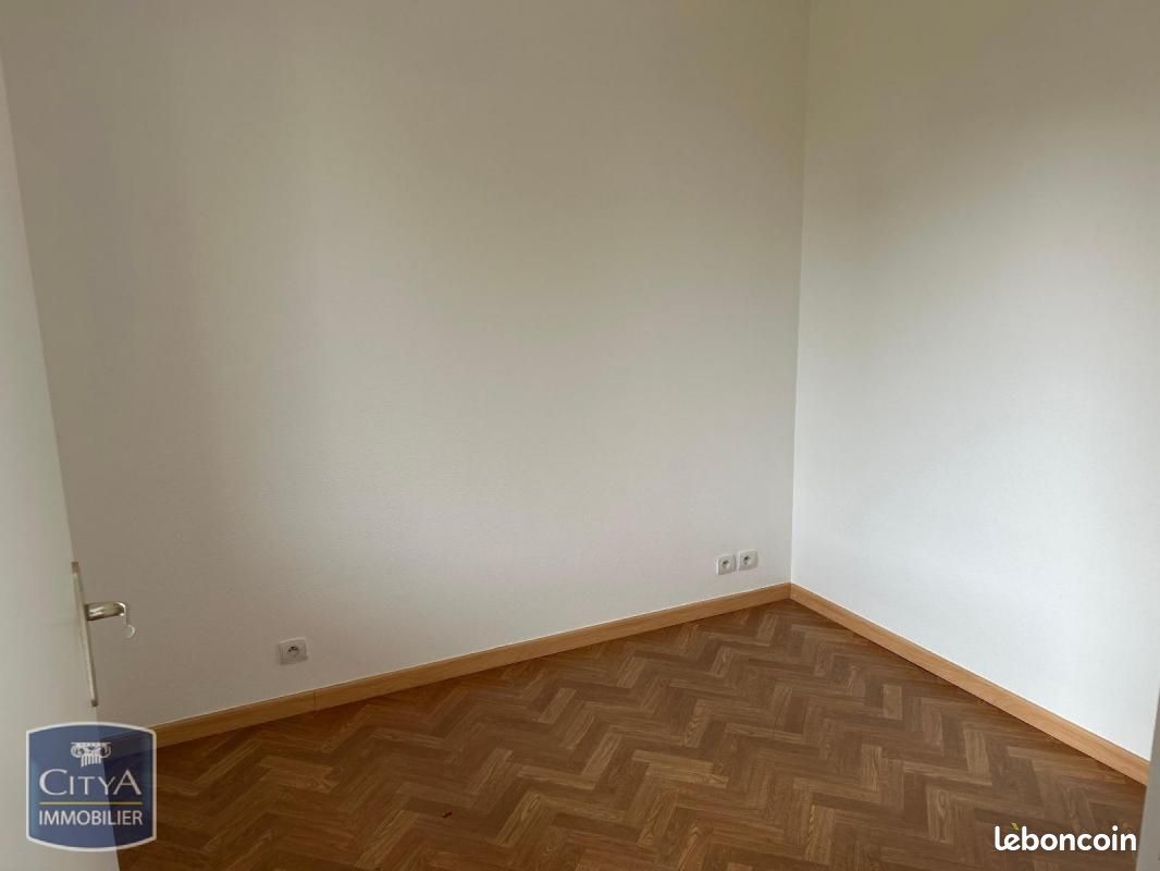 Appartement a louer - 2 pièce(s) - 56.54 m2 - Surfyn