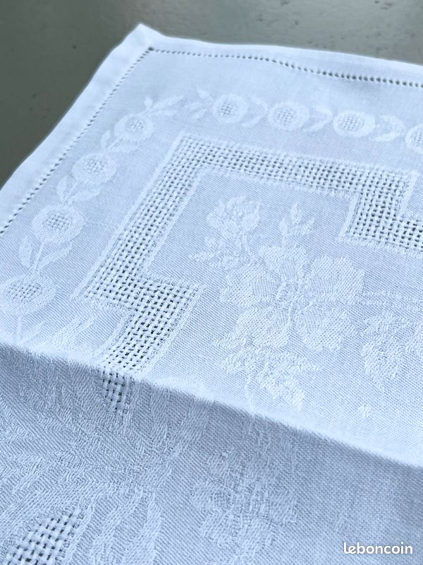 Nappe Et Ses 12 Serviettes Damassées Et Monogrammées Lm XX
