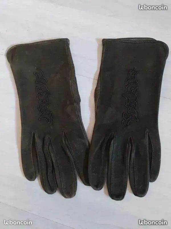 Paire de gants officier cuir marron clair - Ventes d'antiquités