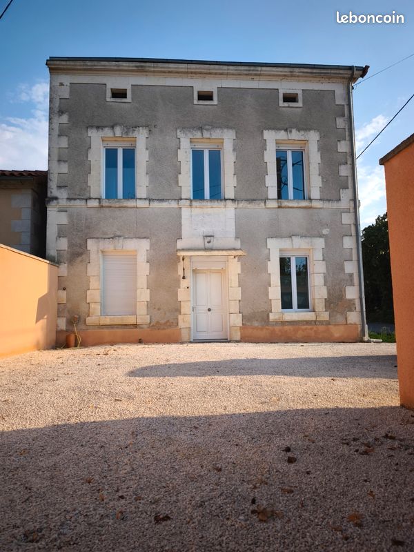 Maison 5 pièces 165 m² · à Neuvic · 165 m² · 169 000 €