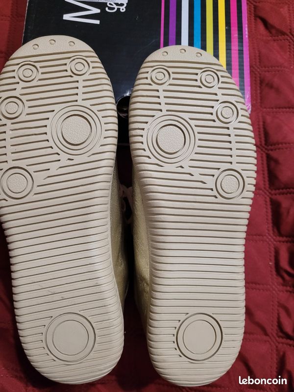 Chaussures dorées Little Marcel (image 7)