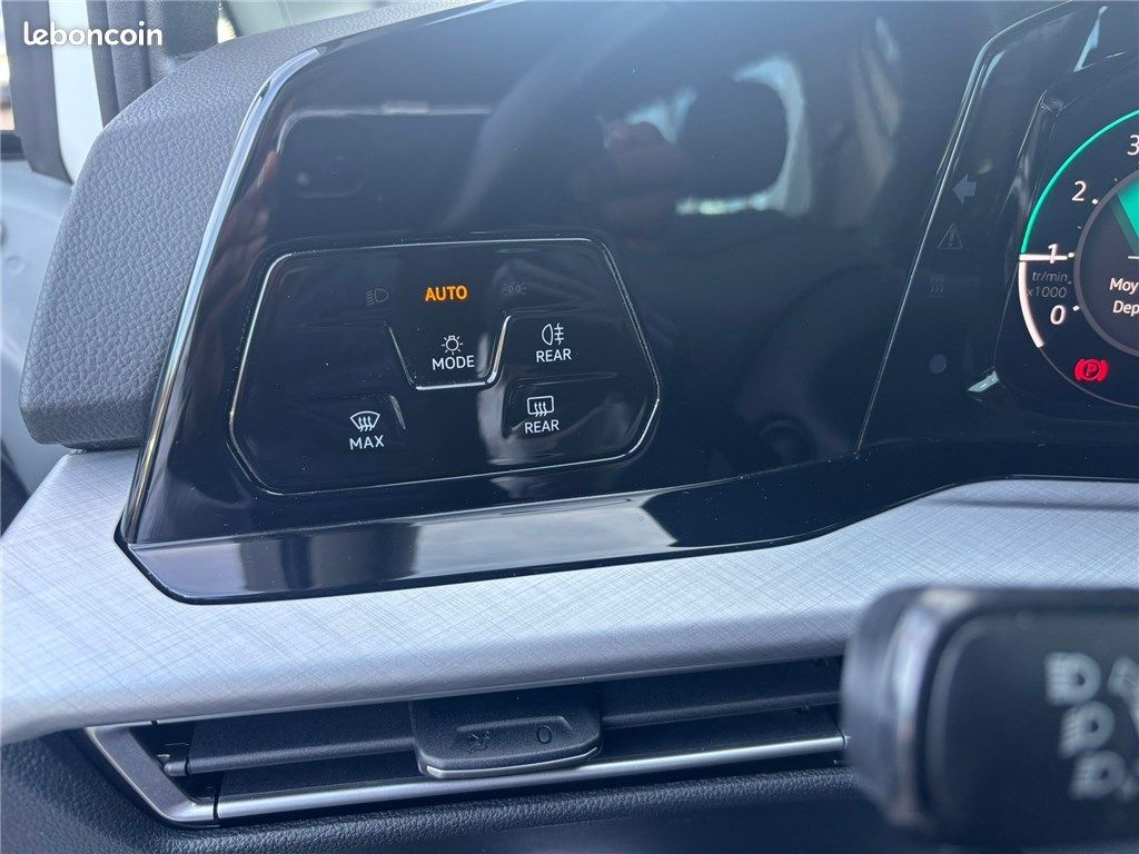 Volkswagen Golf VIII 1.0 TSI OPF 110 BVM6 Life Business (image 25)