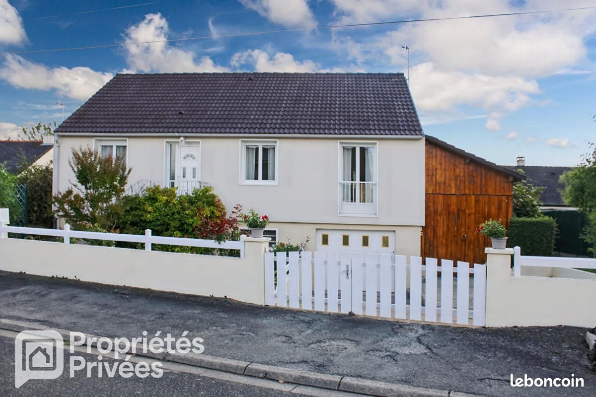 Maison 5 pièces 98 m² · à Ahuillé · 98 m² · 192 381 €