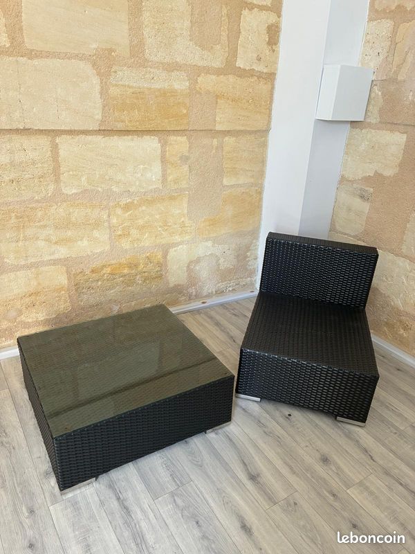 Fauteuil et table d'extérieur (image 5)