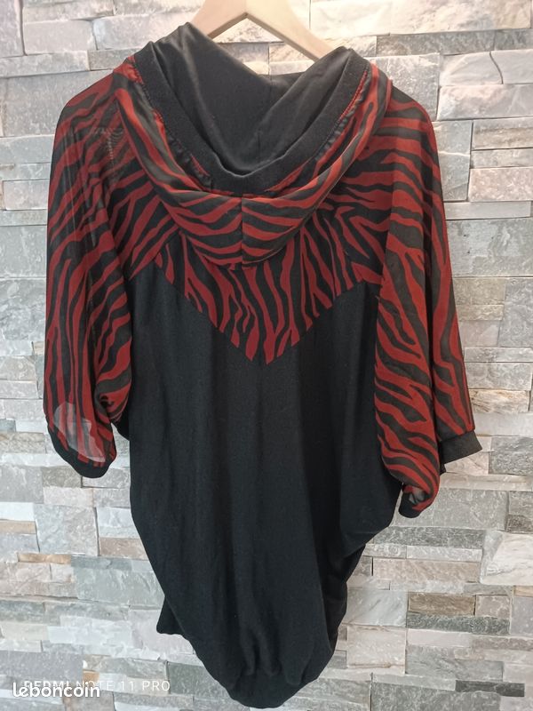 Robe (image 2)