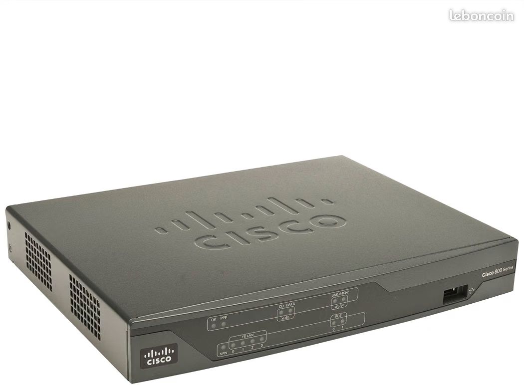 Routeur Cisco 887VA d'un autre temps (image 1)