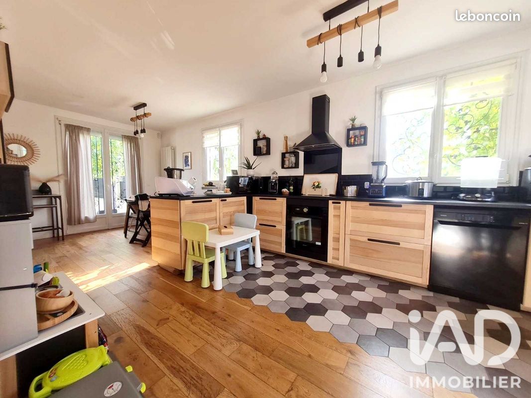 Maison 5 pièces 103 m² · à Montmagny · 103 m² · 340 000 €