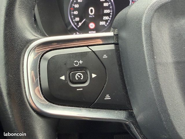 Volvo XC40 D3 ADBLUE 150CH BUSINESS GEARTRONIC 8 (image 14)