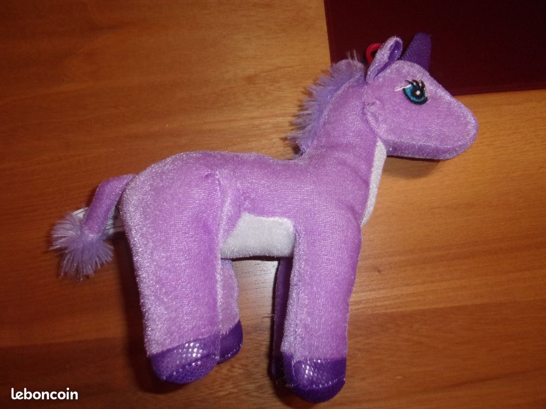 Peluche Licorne violette (image 1)
