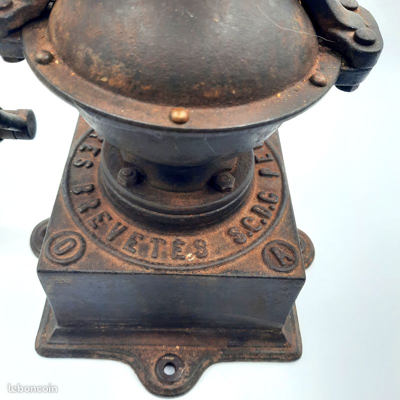 Moulin à café ancien de comptoir PEUGEOT FRERES/ Modèle A 0 (image 2)