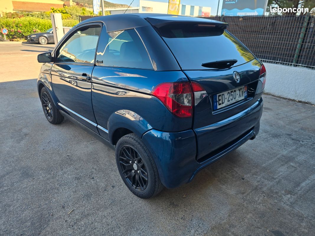 Voiture sans permis Aixam Coupé Black Edition (image 4)