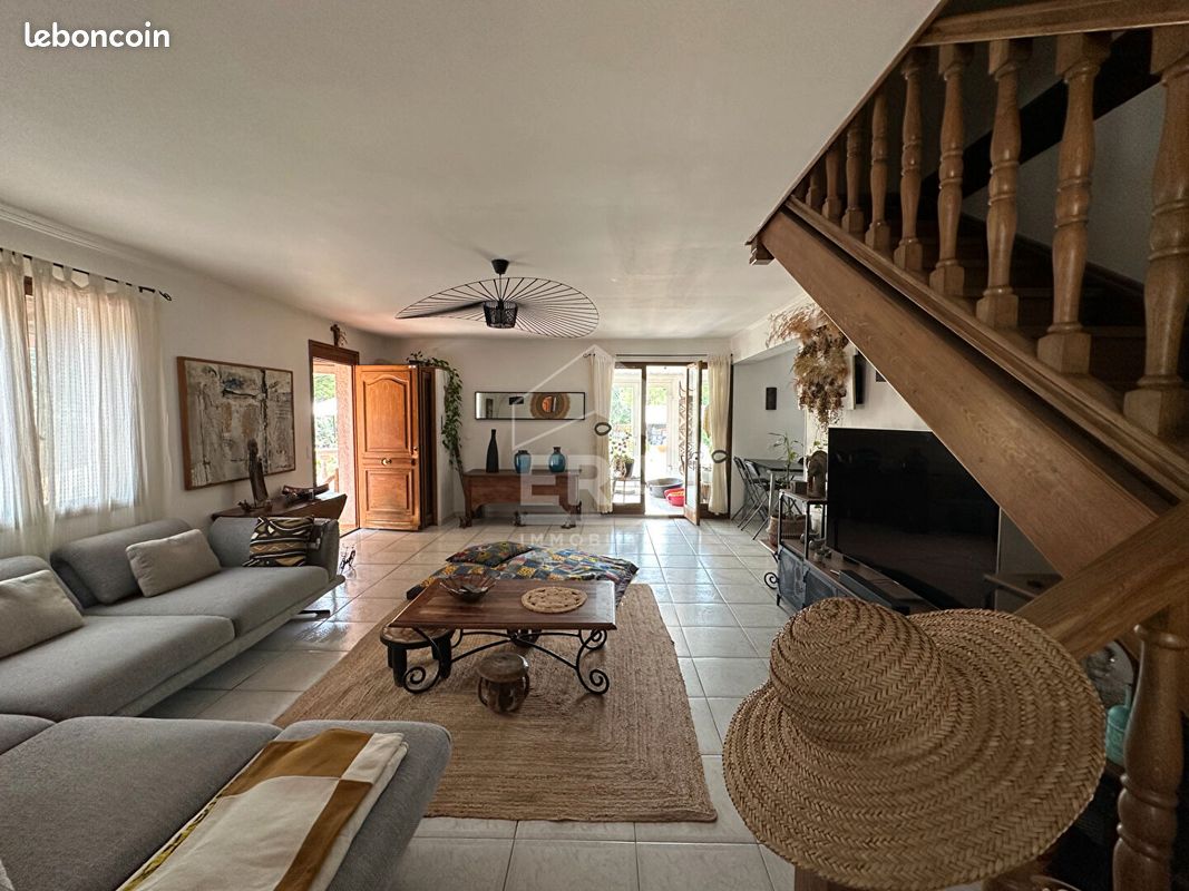 Maison 7 pièces 180 m² · à Vidauban · 180 m² · 420 000 €
