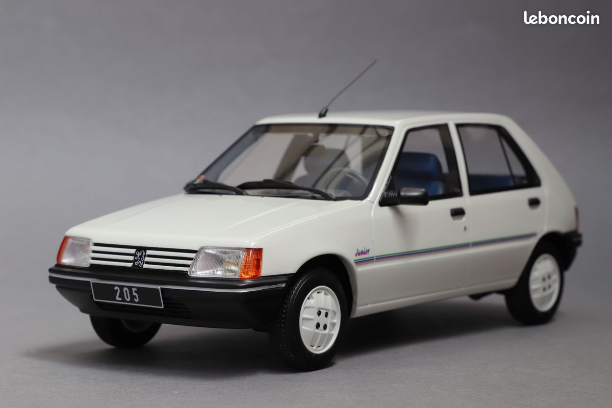 Peugeot 205 Junior Blanc Meije 1988 1/18 Otto Ottomobile (image 2)