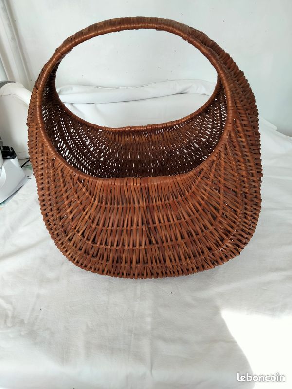 Grand panier en osier vintage (image 1)