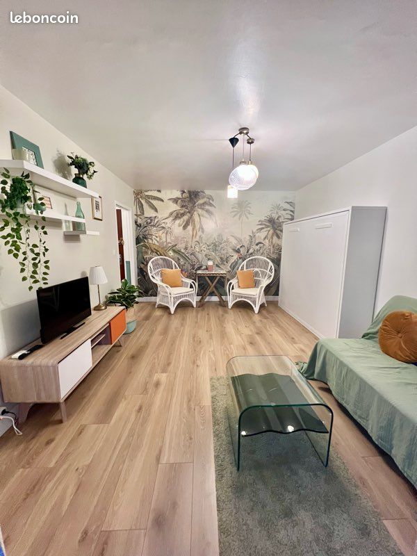 Appartement 1 pièce 30 m² · à Hyères · 30 m² · 799 €